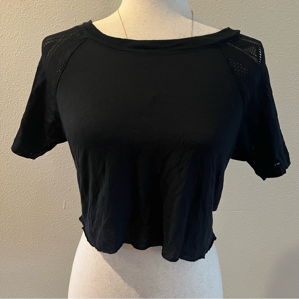 Alo Yoga Black Women's Fitness Cropped Top